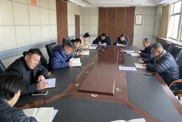 微山湖紡織公司召開(kāi)全體干部會(huì)議